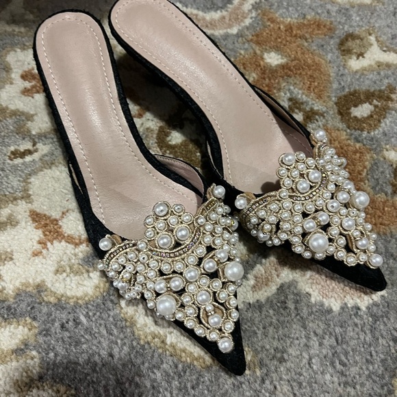 Beaded heels - Picture 2 of 5